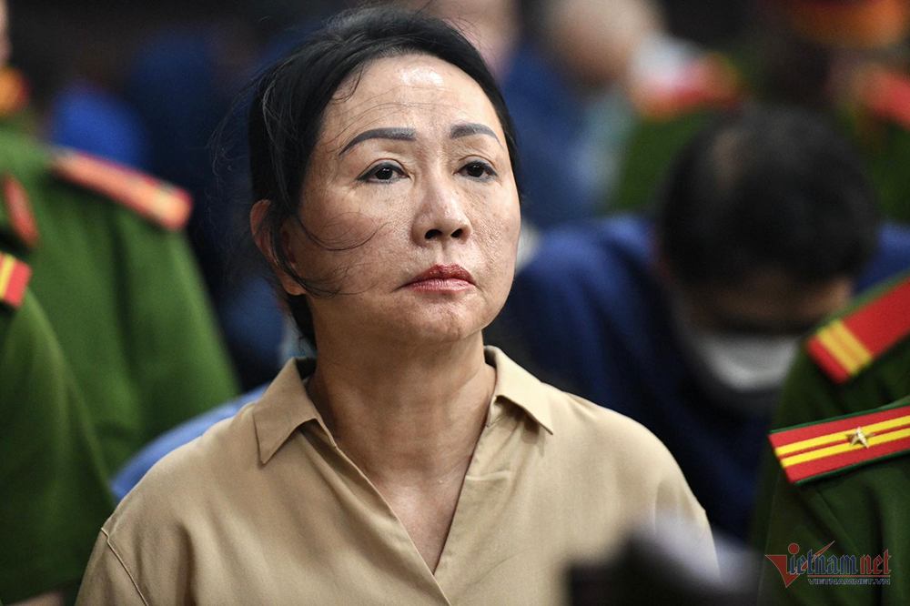 Chủ tịch SCB khai được thưởng tết 20 tỷ, bà Trương Mỹ Lan không nhớ 2 hay 20 tỷ-1