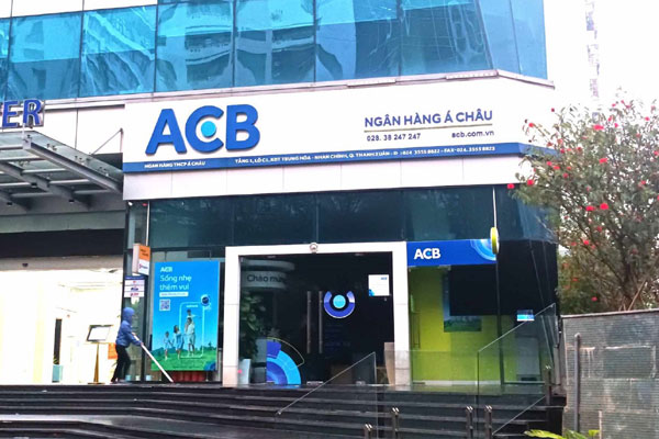 Khách tố mất tiền rồi tiền tự quay về: ACB nghi ngờ có đường dây lừa đảo-2