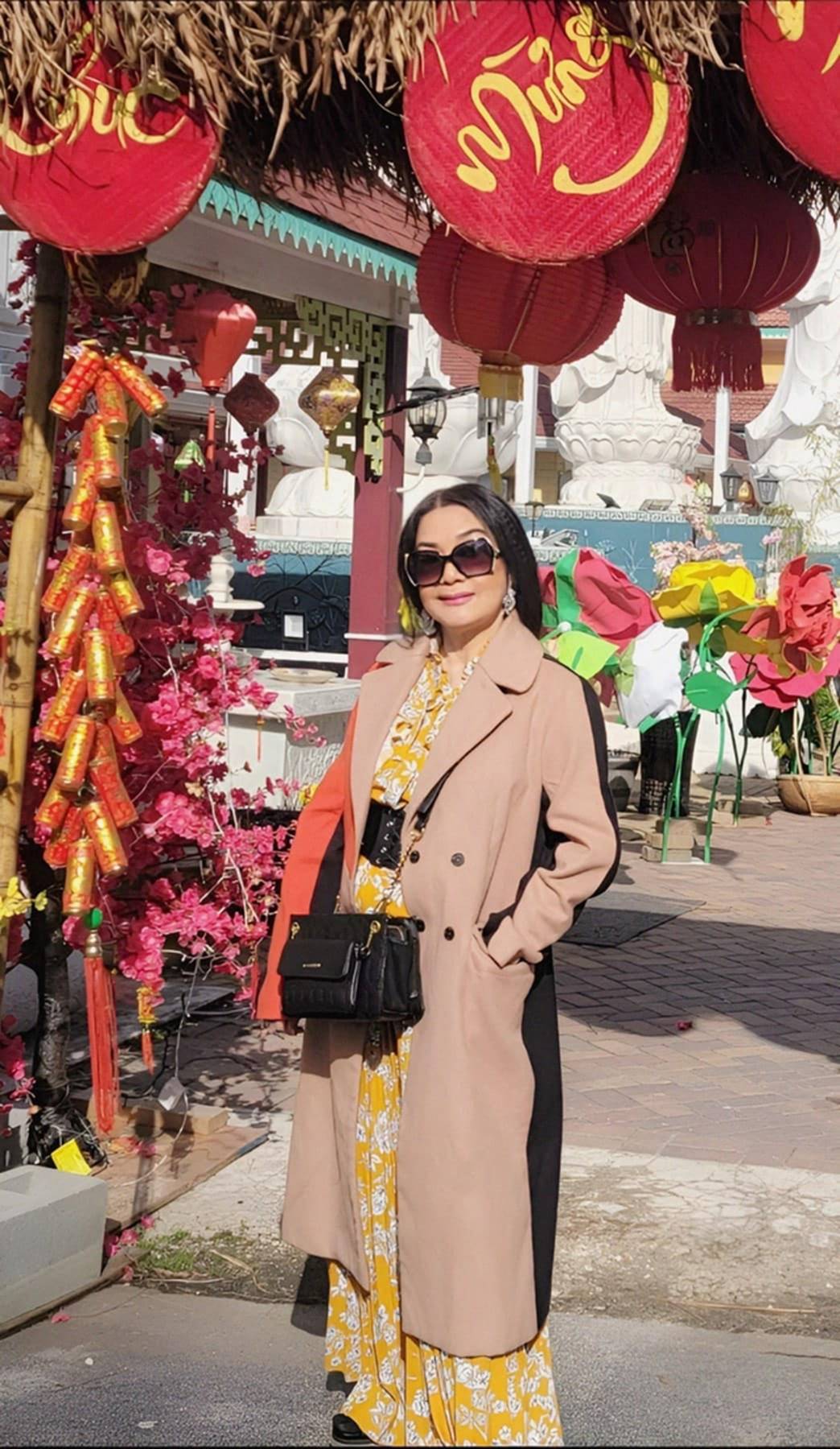 Nữ NSƯT đẹp diễm lệ nhưng tình duyên lận đận, không con cái, sống cô đơn một mình, tuổi 73 vẫn sang chảnh-6