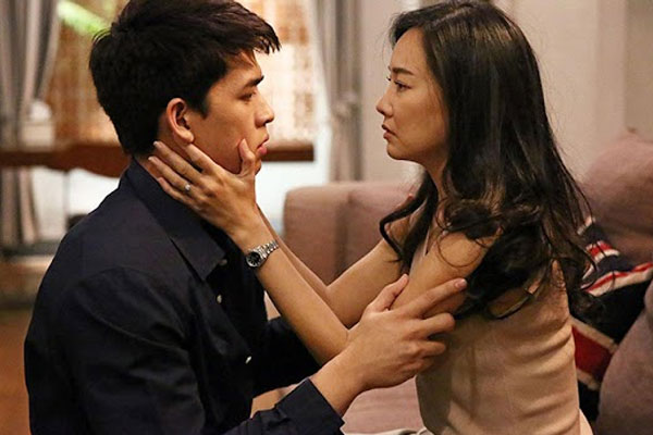 Xem camera, con dâu bức xúc khó chịu vì hành động của mẹ chồng trong nhà bếp-3