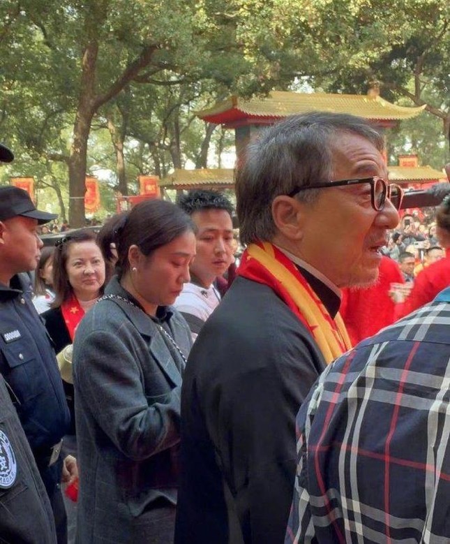 Thành Long trông già nua-1