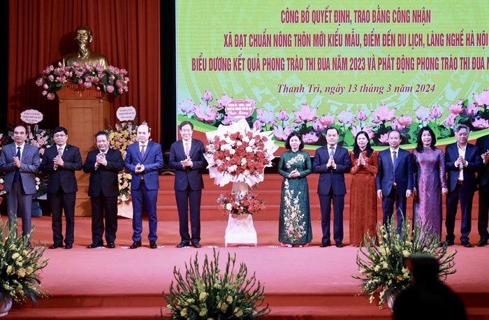 Trao bằng công nhận 15/15 xã huyện Thanh Trì đạt chuẩn nông thôn mới kiểu mẫu-3