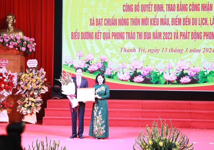 Trao bằng công nhận 15/15 xã huyện Thanh Trì đạt chuẩn nông thôn mới kiểu mẫu-4