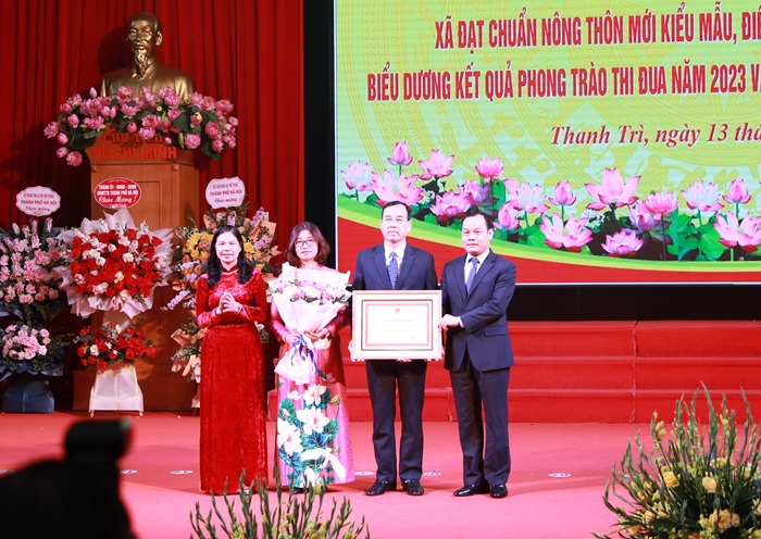 Trao bằng công nhận 15/15 xã huyện Thanh Trì đạt chuẩn nông thôn mới kiểu mẫu-7
