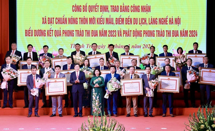Trao bằng công nhận 15/15 xã huyện Thanh Trì đạt chuẩn nông thôn mới kiểu mẫu-1
