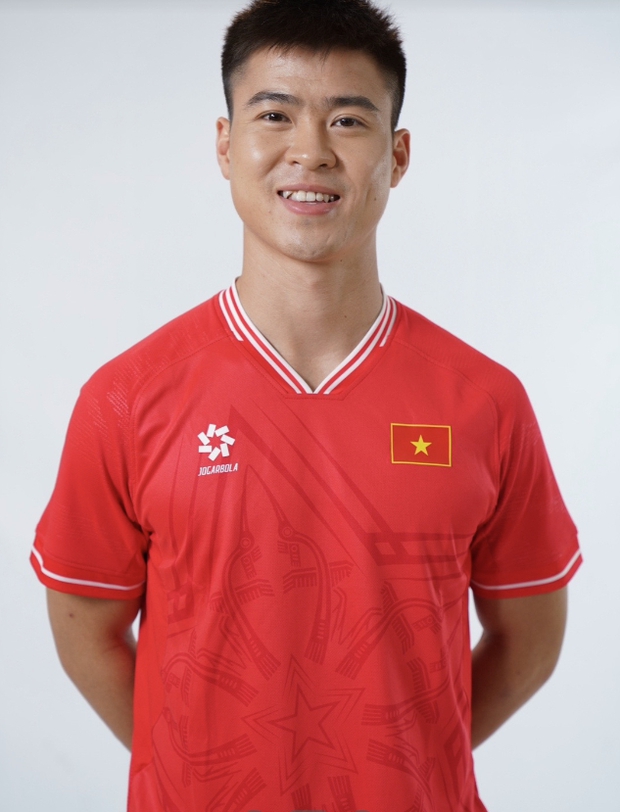 Ái nữ nhà cựu Chủ tịch CLB Sài Gòn khẳng định Duy Mạnh có phúc lắm mới lấy được mình, khoe chuyện chồng đẹp trai nhất tuyển Việt Nam-3