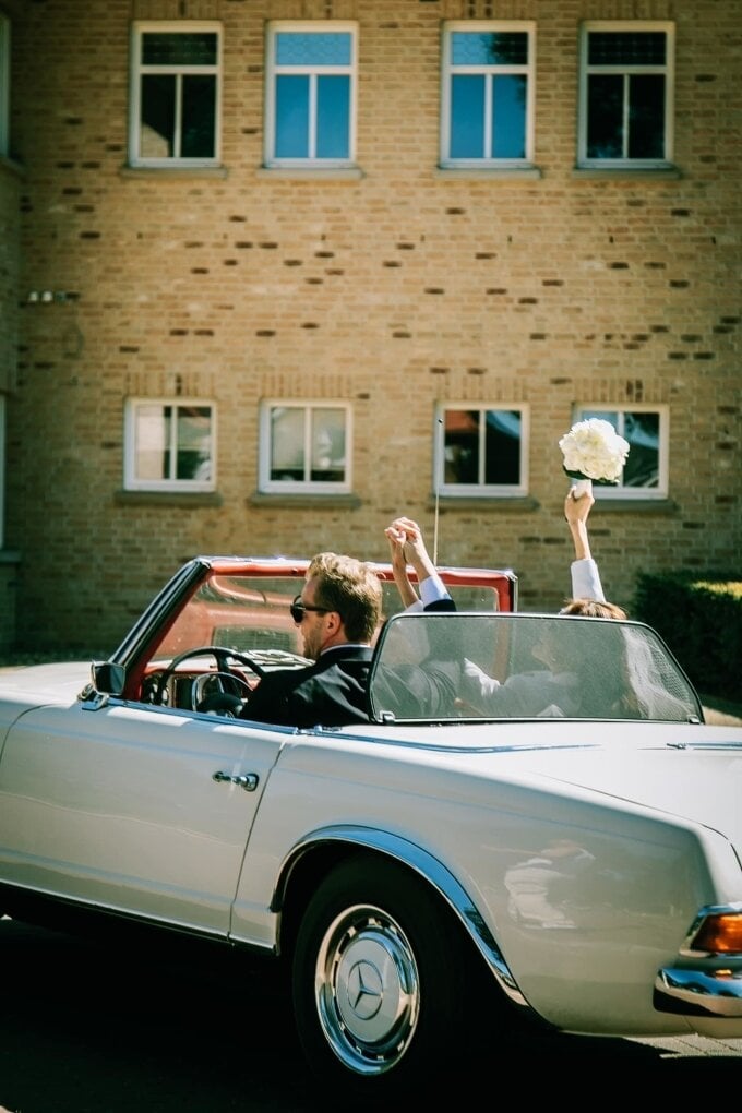 Siêu mẫu Minh Tú lên xe hoa với bạn trai người Đức vào tháng 4-2