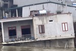 Bắc Ninh: Sáu nhà dân bị sạt lở xuống sông Cầu trong đêm-3