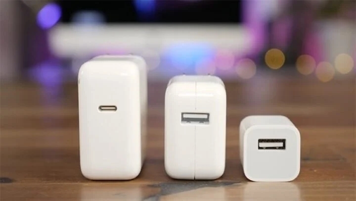 Những lý do khiến cho bạn chỉ nên sử dụng sạc iPad chính hãng-1