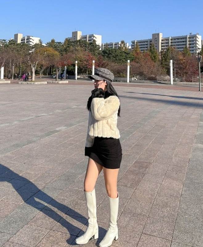 Gợi ý loạt trang phục trắng đen sang chảnh-4