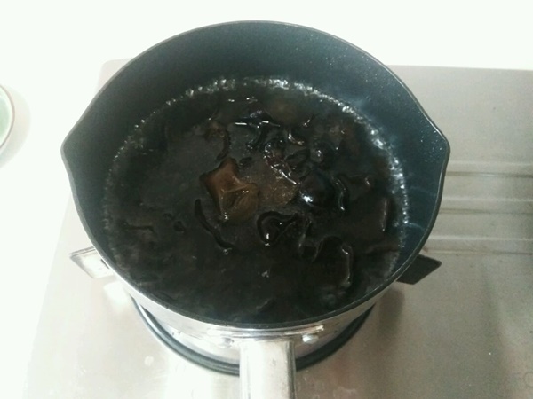 1 đống thuốc bổ không bằng 1 nắm rau mùi: 3 món ăn dễ làm từ rau mùi giúp bạn chống lại bệnh tật và thêm ngon miệng-14