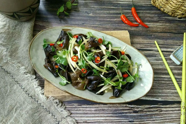 1 loại lá thơm bán nhiều ở chợ Việt: hạ đường huyết nhạy như insulin, cực tốt cho tiêu hóa lại bổ não tăng trí nhớ-4