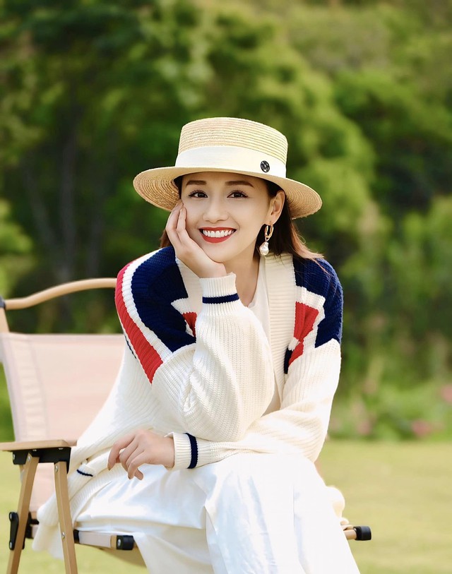 Nhan sắc gợi cảm tuổi U40 của nữ diễn viên giàu nhất VTV, là bà chủ của 10 siêu thị, đại gia kim cương-1