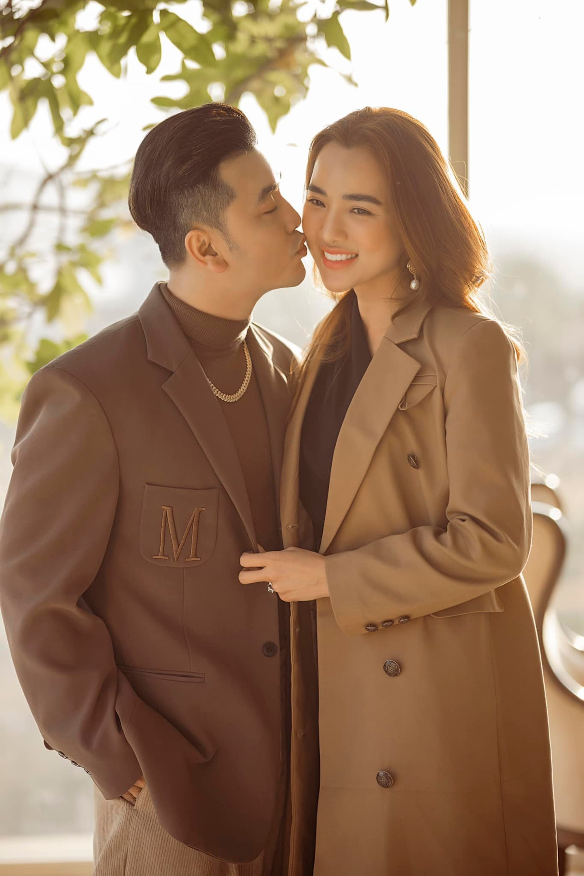 Bán hết tài sản để chữa bệnh, nam ca sĩ hàng đầu showbiz Việt giờ thế nào?-6