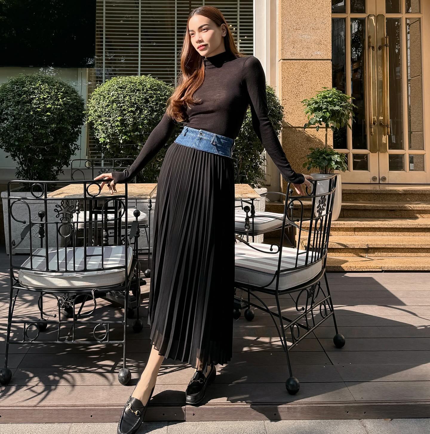 Tham khảo Hồ Ngọc Hà và Phạm Thanh Hằng 10 cách diện chân váy trẻ trung ở tuổi ngoài 40-4