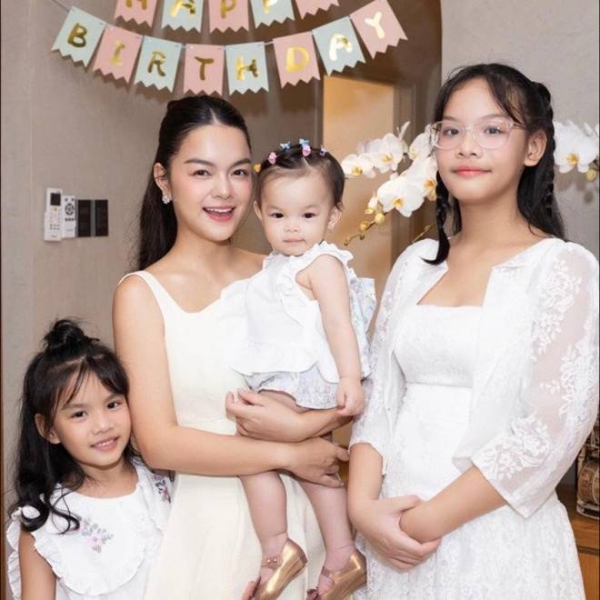 Con gái là thần đồng của Phạm Quỳnh Anh phổng phao như thiếu nữ ở tuổi 12, hát hay lại nhảy đẹp-9