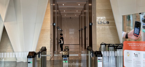 Cận cảnh tòa nhà 1 tỷ USD ở Hà Nội của bà Trương Mỹ Lan-12