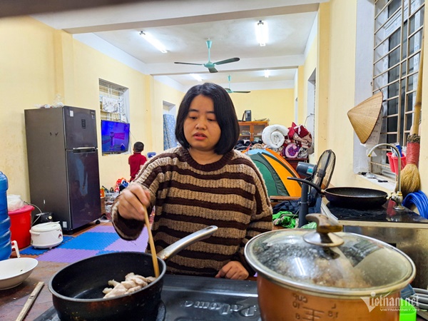 Chủ căn nhà bị sông Cầu nuốt chửng: Giây phút đó tôi chỉ biết ôm mặt khóc-5