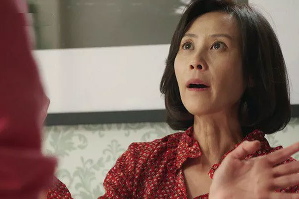 Mẹ chồng lên trông cháu, đòi con dâu phải trả lương như đi làm-1