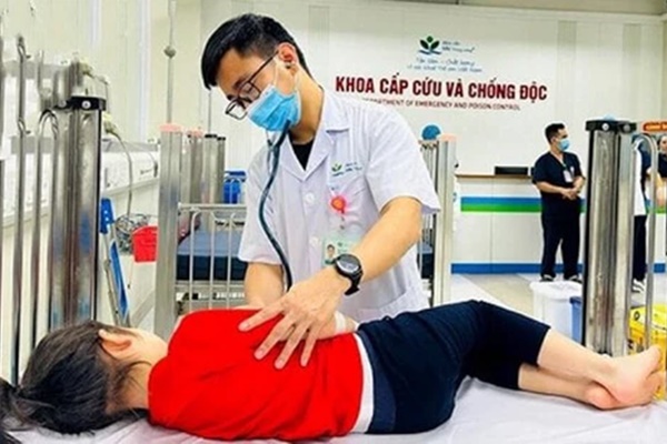 Ăn nhầm thuốc giảm cân của chị, bé gái 3 tuổi ngộ độc-1