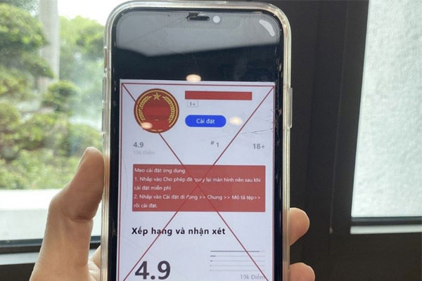 Bị lừa cài phần mềm giả mạo, người đàn ông ở Hà Nội mất 800 triệu-1