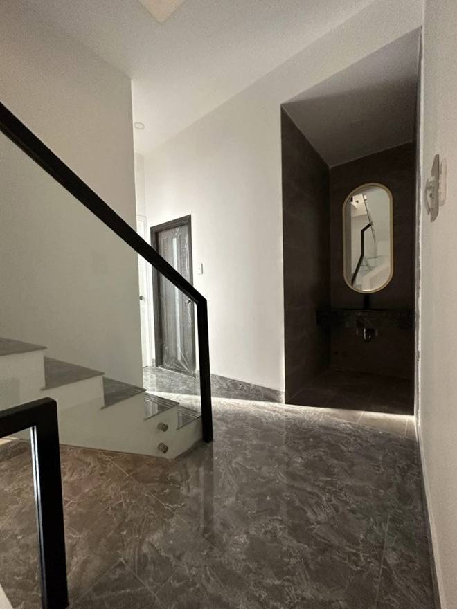 Bên trong cơ ngơi 4 tầng của Ngọc Trinh: Rộng đẹp, sang chảnh nhưng có góc cực uy nghiêm-8