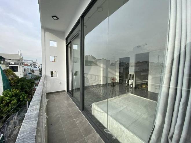 Bên trong cơ ngơi 4 tầng của Ngọc Trinh: Rộng đẹp, sang chảnh nhưng có góc cực uy nghiêm-13