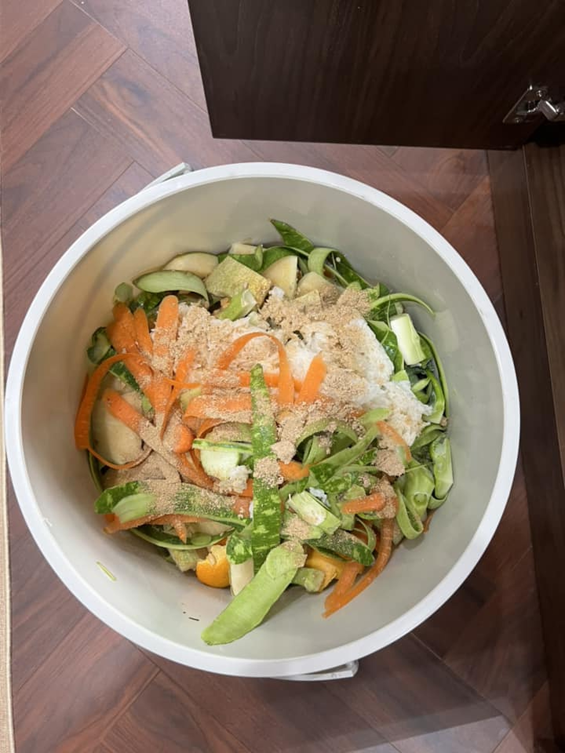 Ông bố ở Hà Nội chi nửa tỷ đồng làm vườn rau sân thượng-5