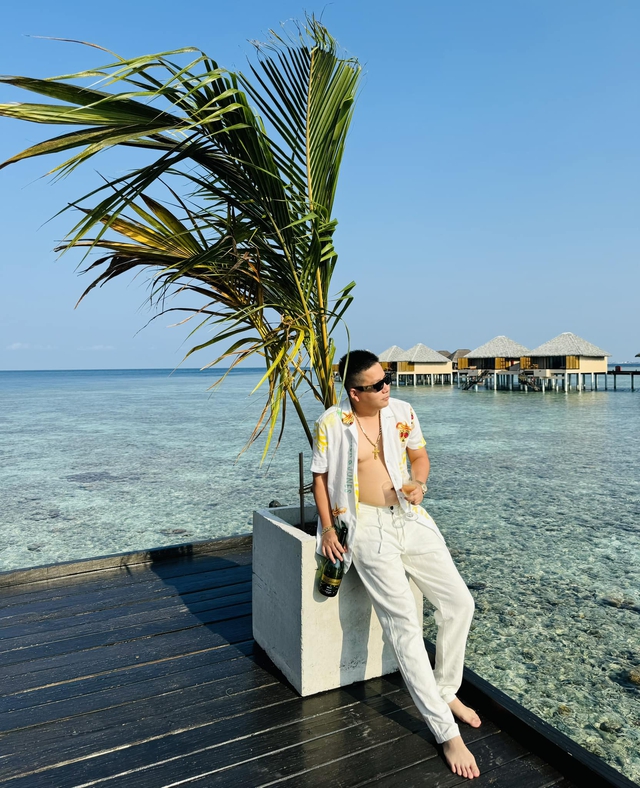 Khoa Pug khoe kiếm được 2 tỷ/ngày, giàu vượt mặt Sơn Tùng M- TP, sự thật thế nào?-1