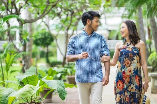 Nhận ra người đàn ông đi cùng với em gái, tôi bàng hoàng, không biết phải khuyên can em thế nào
