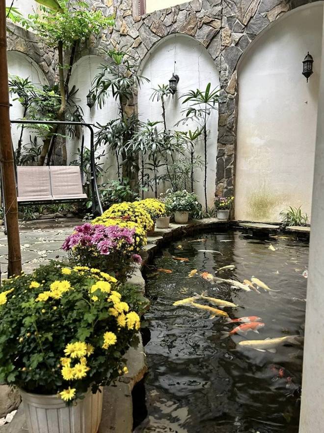 Căn biệt thự đẹp hơn cả tạp chí của nam nghệ sĩ đứng sau sự lung linh của Táo quân-7