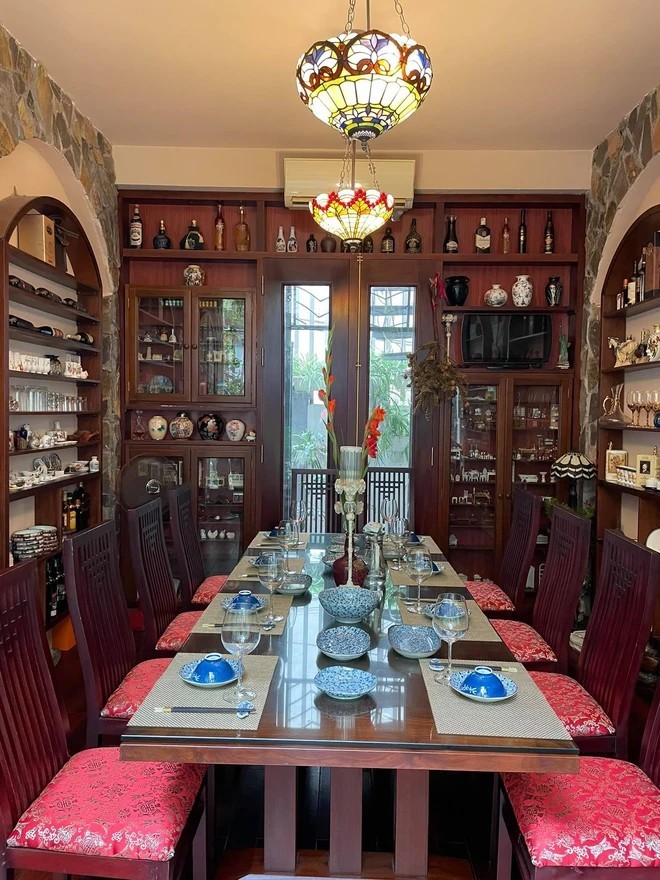 Căn biệt thự đẹp hơn cả tạp chí của nam nghệ sĩ đứng sau sự lung linh của Táo quân-16