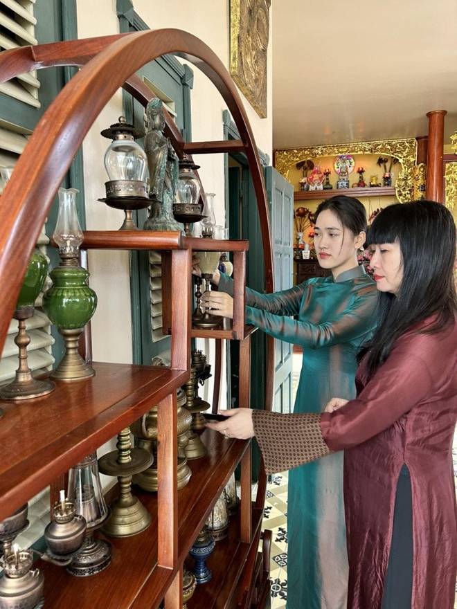 Căn biệt thự đẹp hơn cả tạp chí của nam nghệ sĩ đứng sau sự lung linh của Táo quân-26