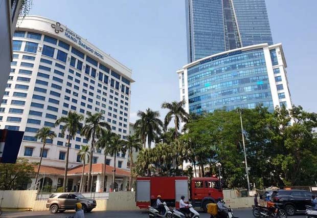 Bà Trương Mỹ Lan đã chi bao nhiêu tiền để mua tháp Capital Place 29 Liễu Giai và tổ hợp khách sạn Daewoo tại Hà Nội?-2