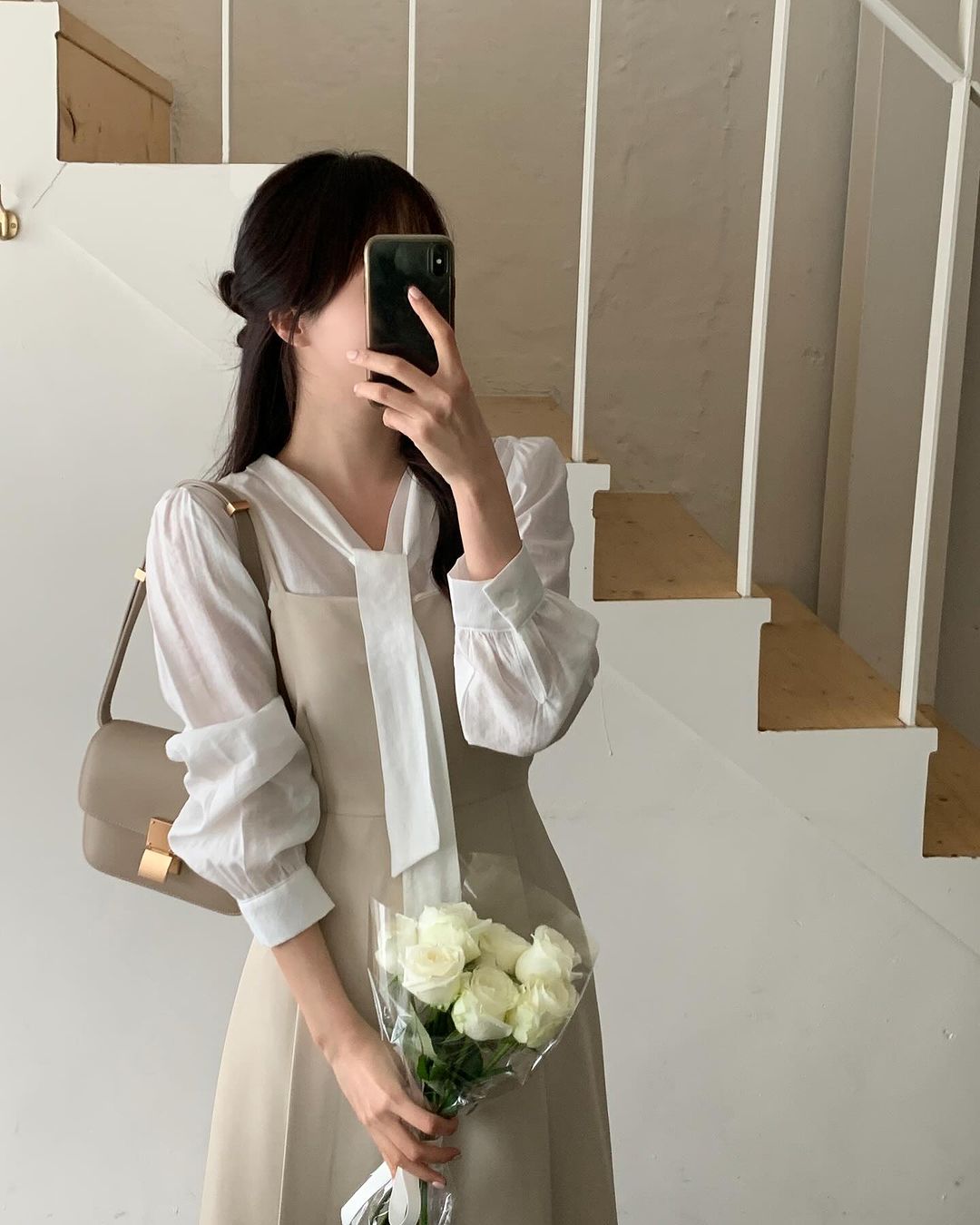 5 kiểu sơ mi điệu đà đang được hội blogger Hàn yêu thích-6