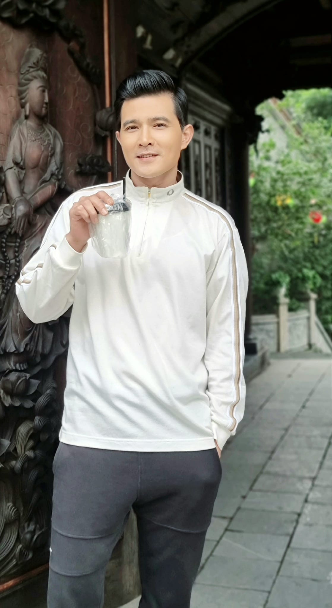 Nam thần Việt chuyên đóng chồng của các mỹ nhân VTV, ngoài đời hôn nhân bí ẩn bậc nhất showbiz-6