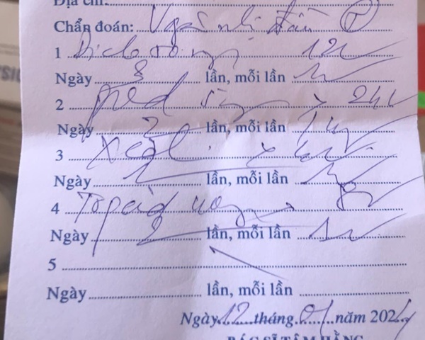 Những đơn thuốc như vẽ giun ra giấy không ai dịch nổi vì chữ bác sĩ quá xấu-9