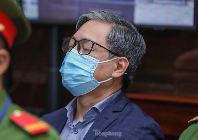 Bà Trương Mỹ Lan ra toà với kiểu tóc mới-8