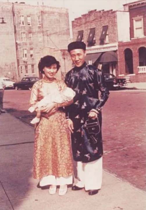 Người giàu nhất Sài Gòn xưa, giai thoại thuê nhân công phơi tiền cho khỏi mốc-2