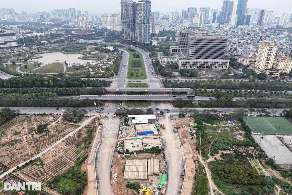 Đại lộ Thăng Long tắc như không có lối thoát: Bố muộn làm, con nghỉ học-3