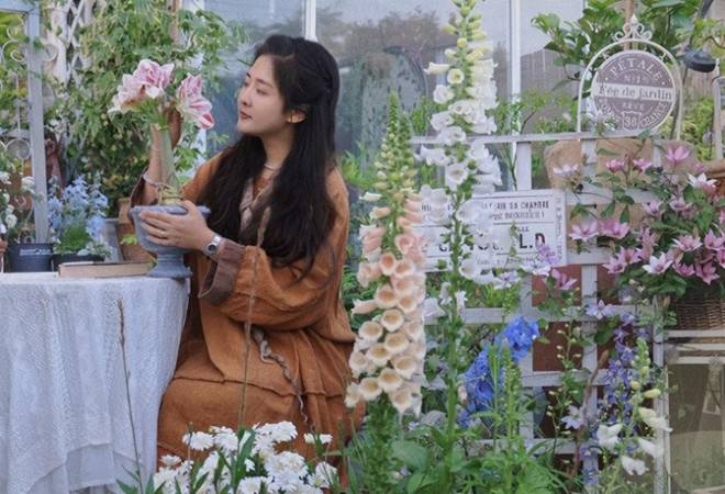 Đôi vợ chồng bỏ việc văn phòng về quê, biến vườn 200m2 thành chốn tiên cảnh” ở nhà quay vlog kiếm 170 triệu/tháng-3