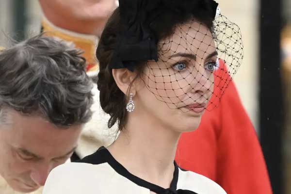 3 năm du lịch bụi, cô gái 28 tuổi tàn phai nhan sắc như phụ nữ 50 tuổi-3