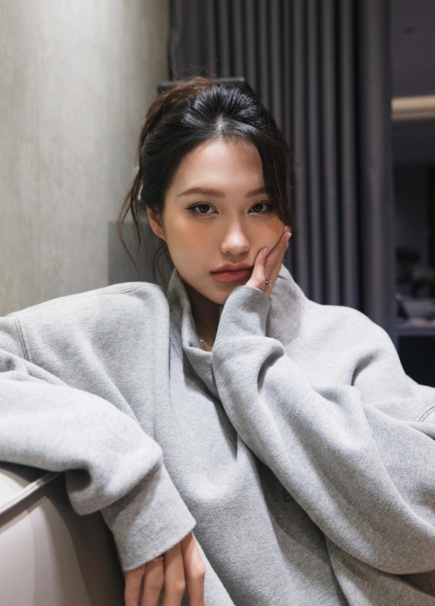 Vừa tung loạt ảnh xinh như thiên thần, Doãn Hải My - vợ Đoàn Văn Hậu lại để lộ nhan sắc nhợt nhạt, mệt mỏi-2