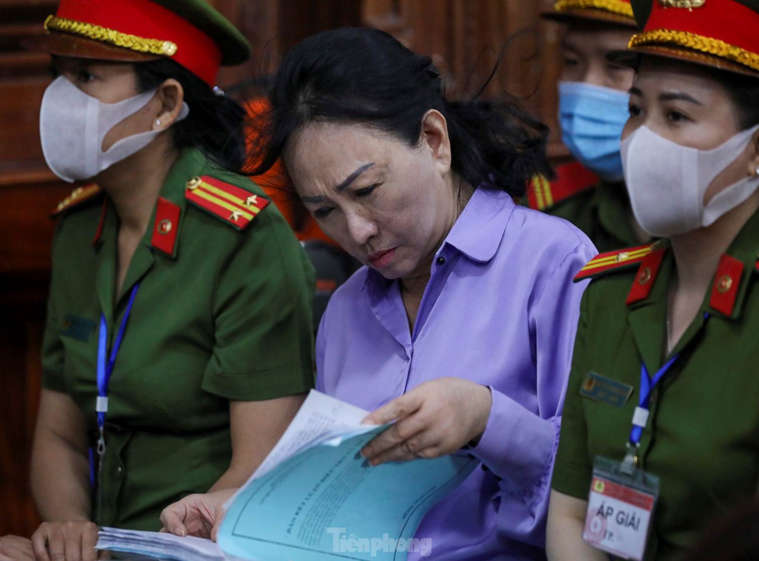 Gương mặt thất thần của bà Trương Mỹ Lan sau khi bị đề nghị tuyên án tử-3