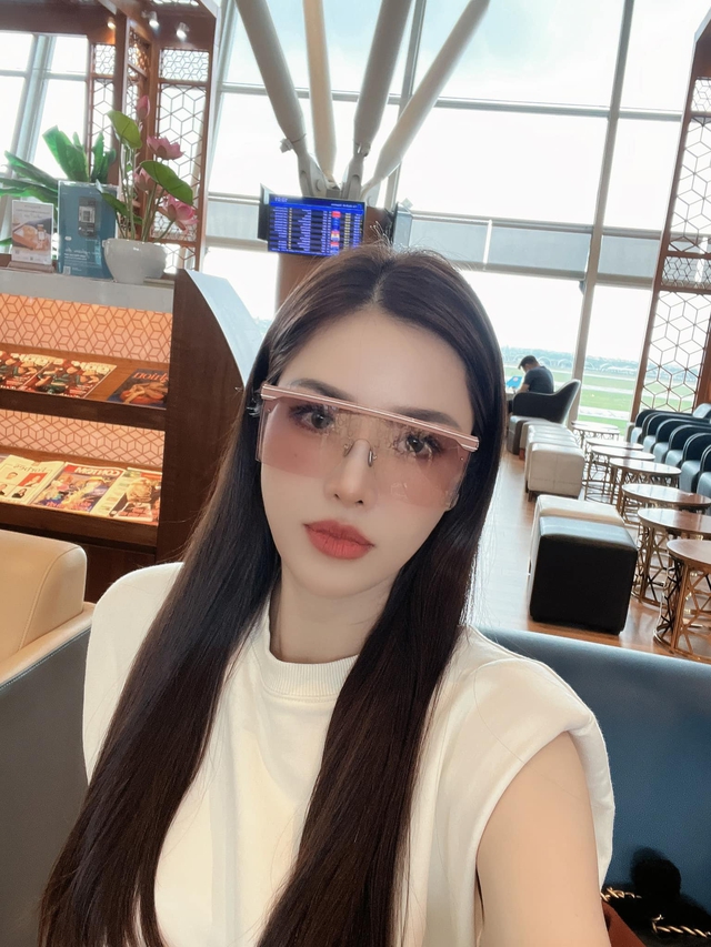 Á hậu Việt chi 600 triệu mua giải: Có nhan sắc, thân thiết với nhiều nam thần, thiếu gia nổi tiếng-1