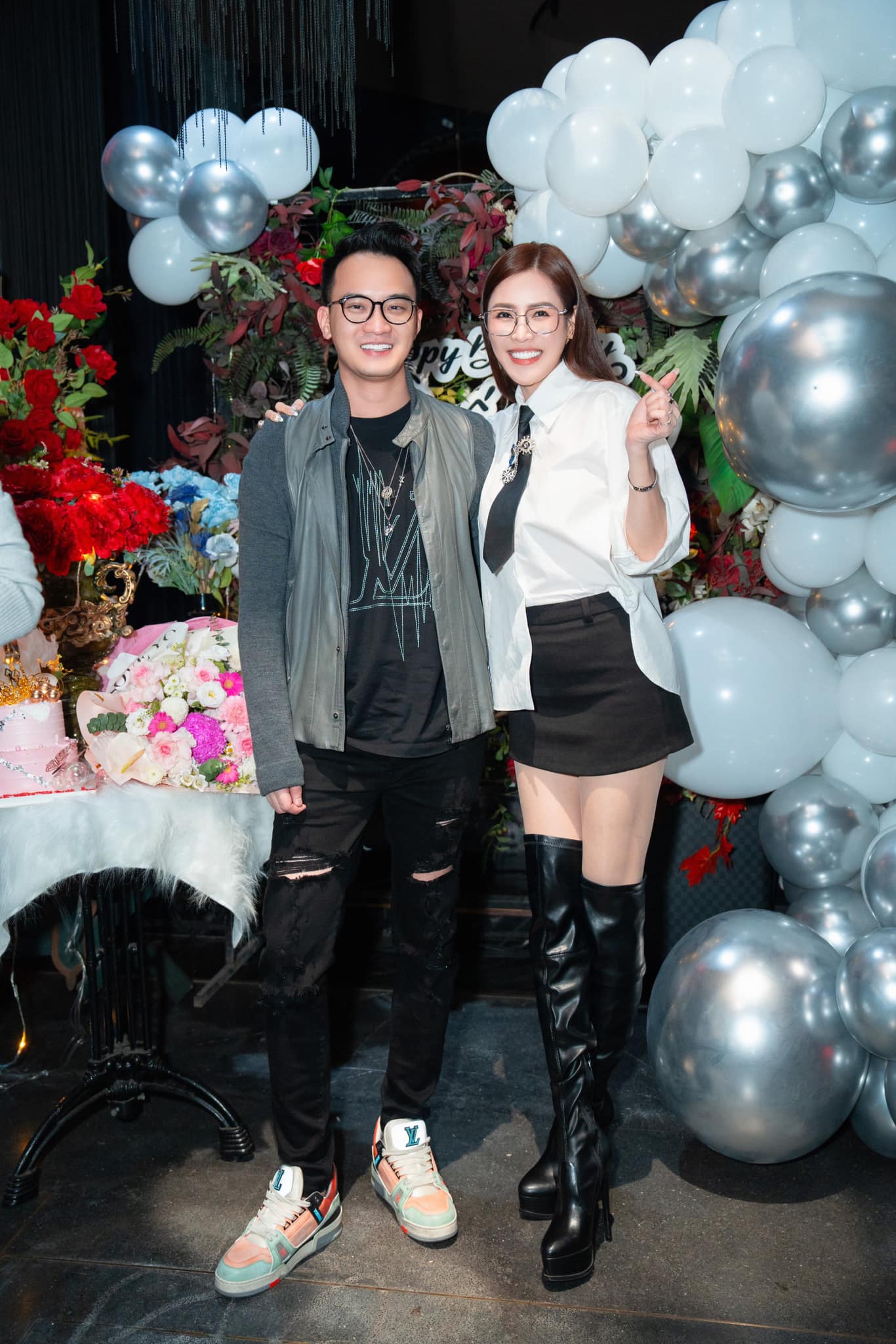 Á hậu Việt chi 600 triệu mua giải: Có nhan sắc, thân thiết với nhiều nam thần, thiếu gia nổi tiếng-11