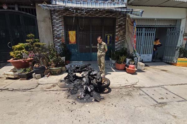 Bé gái bị hiếp dâm, cướp tài sản vì rủ bạn trai về nhà chơi-2