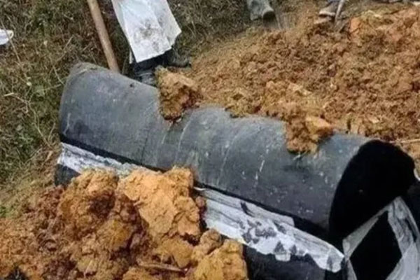 Thấy vòng tay của vợ quá cố, người đàn ông Trung Quốc phát hiện sự thật đau lòng-1