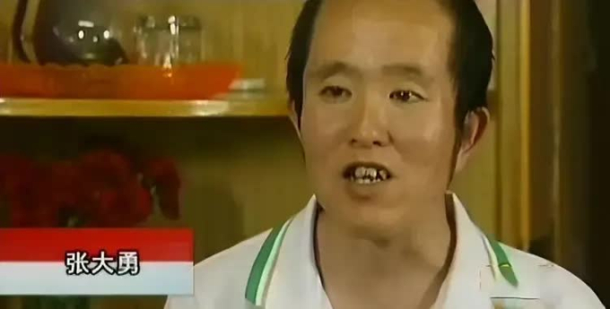 Nghe thấy tiếng mèo kêu lạ lùng trong đêm, bác sĩ kiểm tra phát hiện âm thanh truyền từ một bệnh nhân, chân tướng phía sau gây rùng mình-5