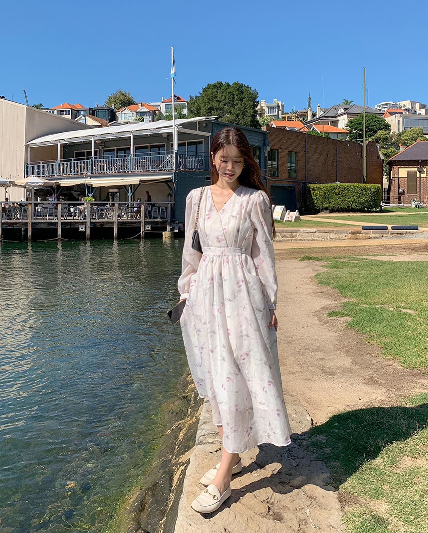 5 mẫu váy liền đang là xu hướng, chị em nên sắm để phong cách sành điệu hơn-3